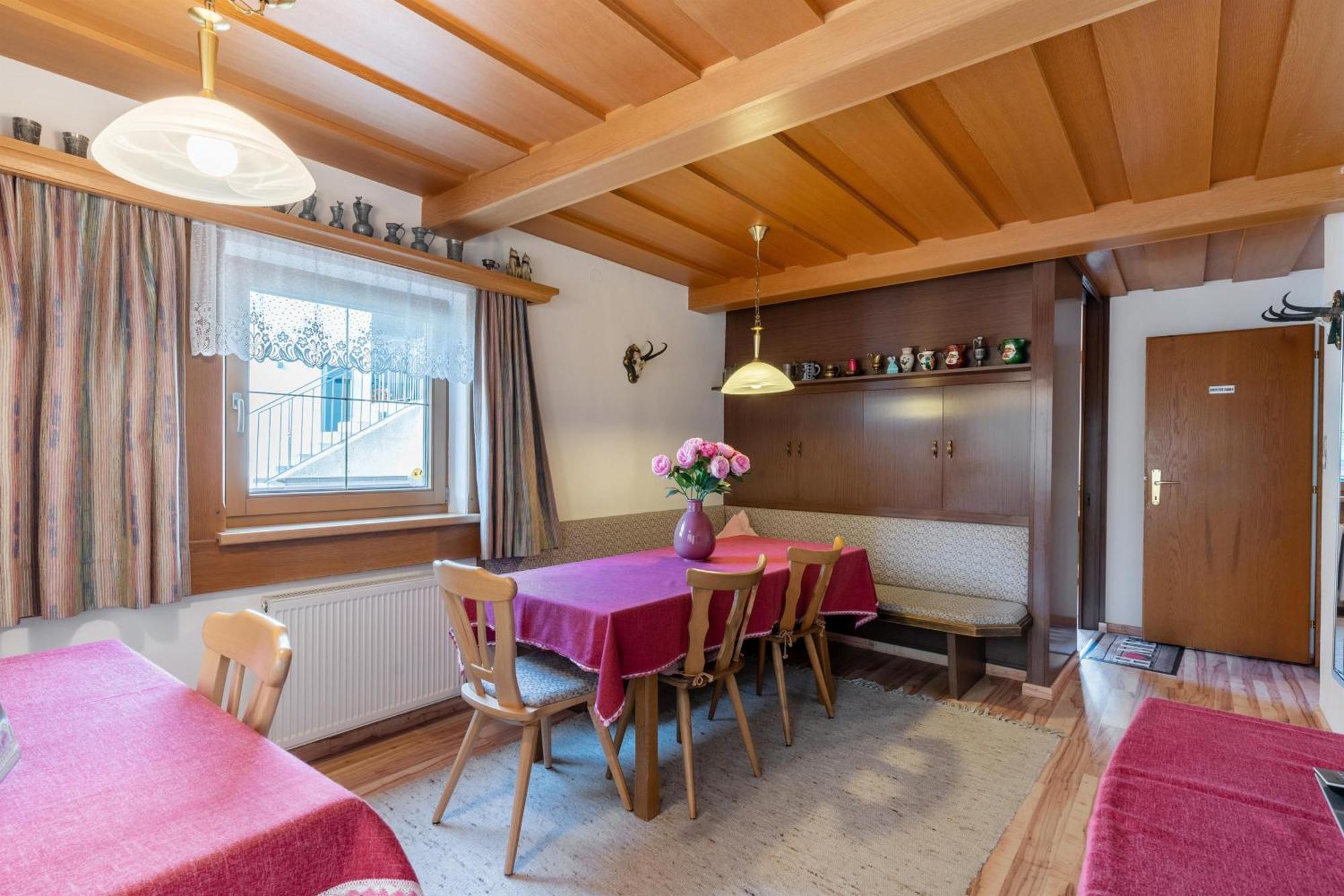 Haus Anemone Lejlighed Seefeld in Tirol Værelse billede